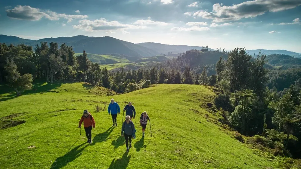 Premium multi-day walk on a working station